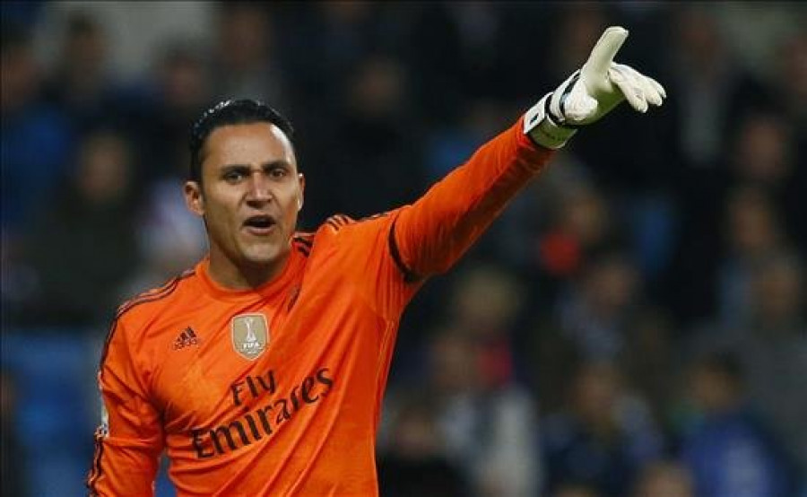 Keylor Navas anuncia que los médicos descartan la operación