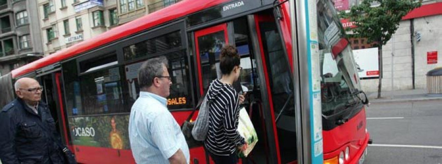 Negreira afirma que se podrá abonar el billete de autobús  a través del móvil