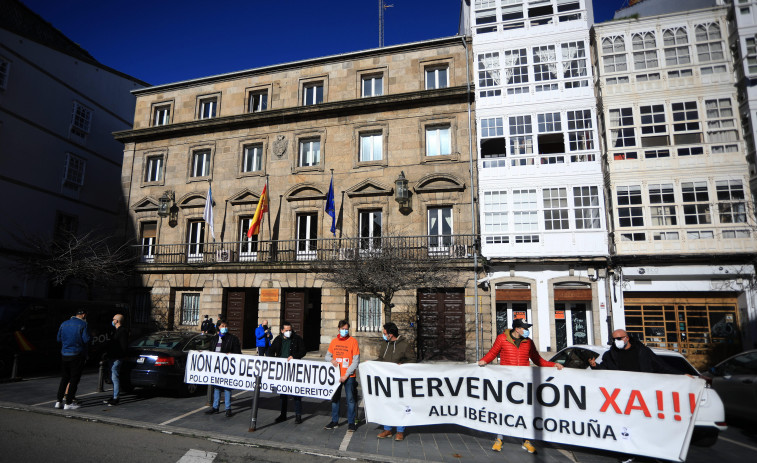 El comité de Alu Ibérica pide a Reyes Maroto que asegure el plan industrial