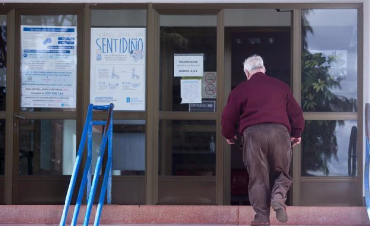 Detectados 60 positivos en un brote relacionado con un colegio de Lugo, que vinculan a la cepa británica