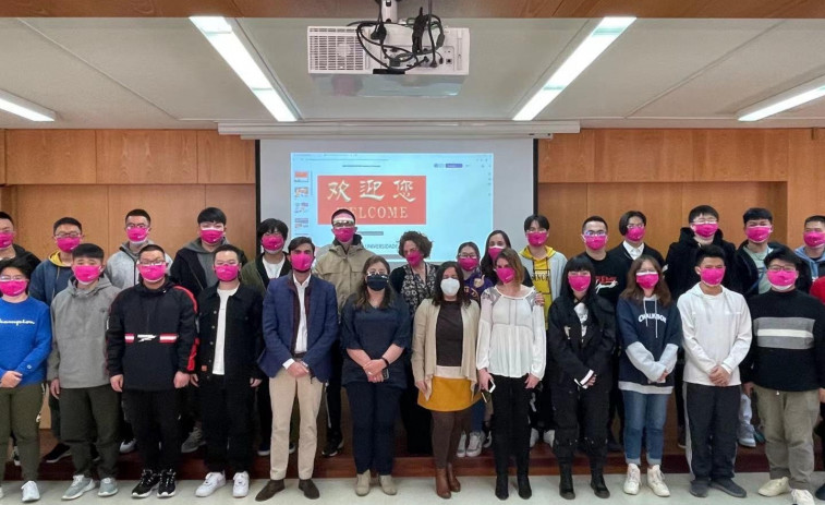 Un grupo de 25 alumnos procedentes de China ingresan en la Universidad de A Coruña