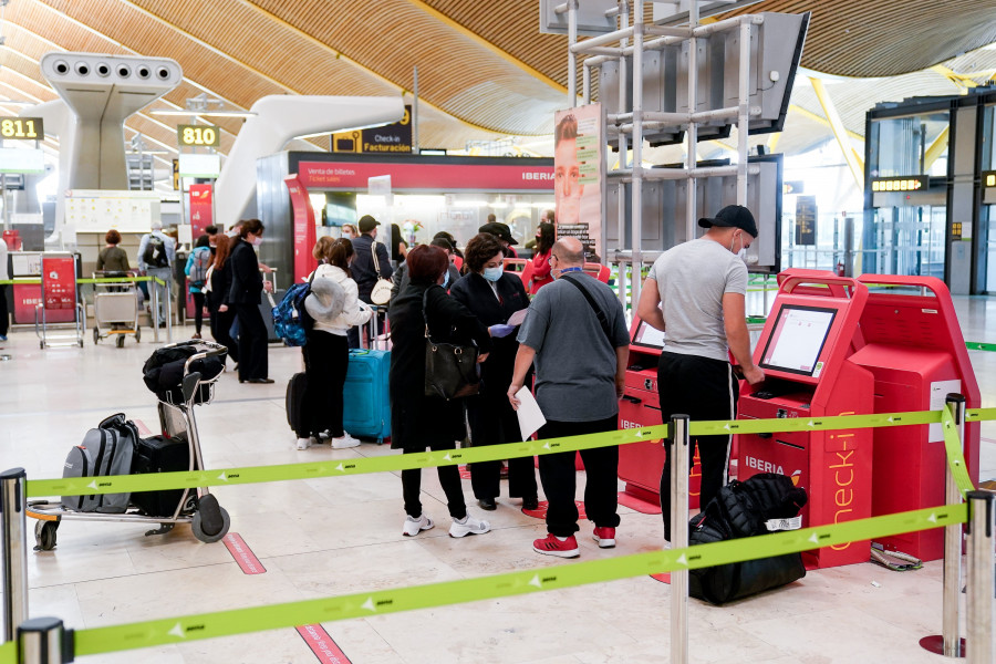 España incluye a Reino Unido y Japón en la lista de países exentos de restricciones para viajar al país