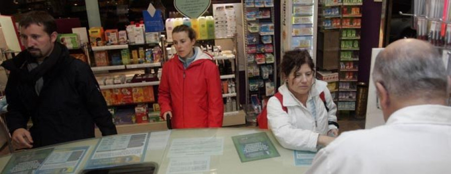 La crisis de las farmacias empuja a oficinas de la ciudad a malvivir  y hace peligrar el stock de medicinas