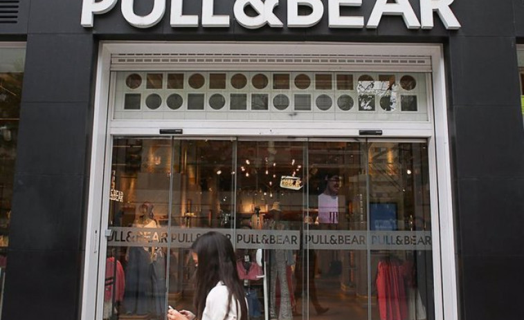 Pull&Bear lanza el 'Click&Collect' que permitirá recoger prendas en menos de 4 horas en tienda