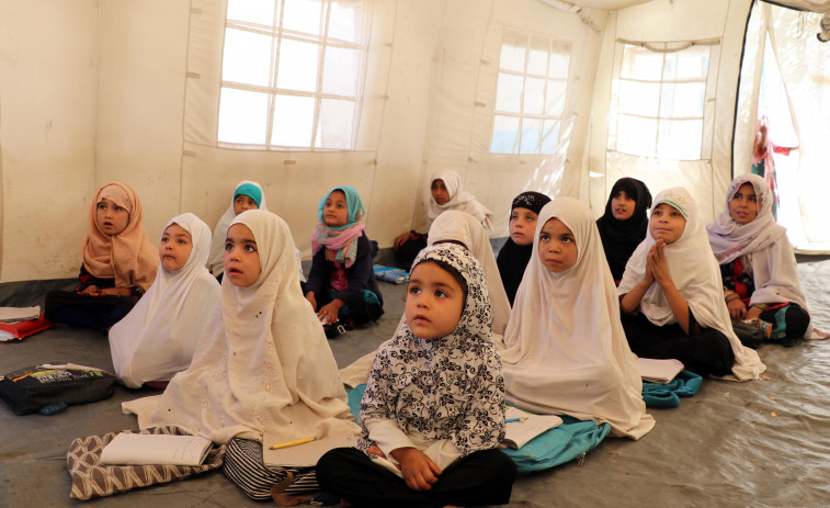 Un alto funcionario talibán crítica el veto a la educación de las niñas
