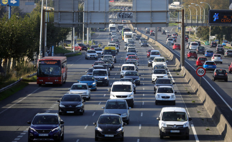La venta de coches cae un 25,7% en Galicia en noviembre lastrada por la escasez de microchips