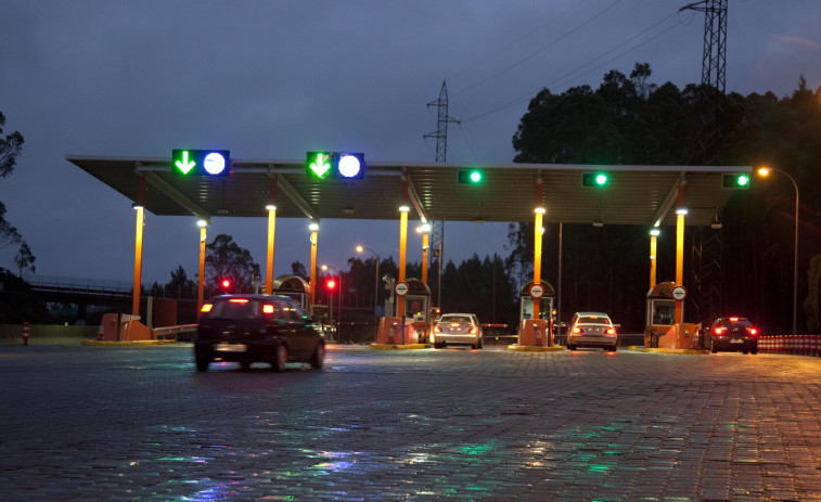 Aprobada una enmienda de 650.000 euros para reducir peajes en las autopistas gallegas