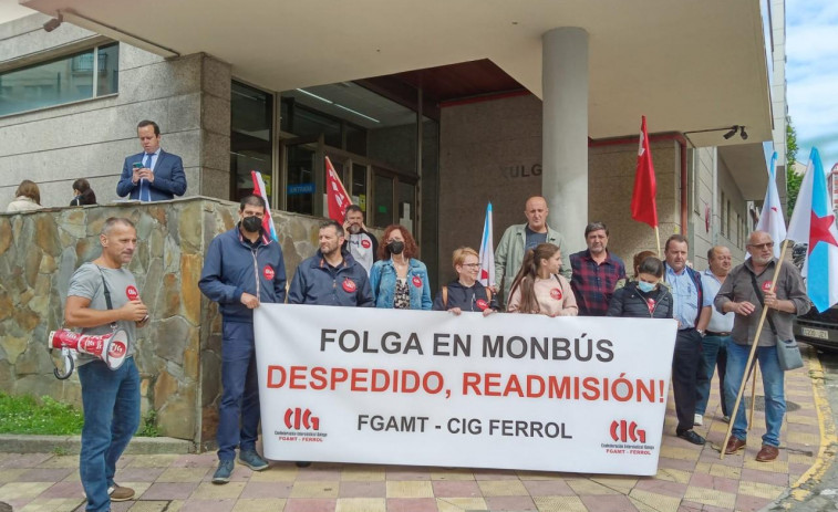 La CIG habla de seguimiento total de la huelga en el grupo Monbus para la línea A Coruña-Ferrol