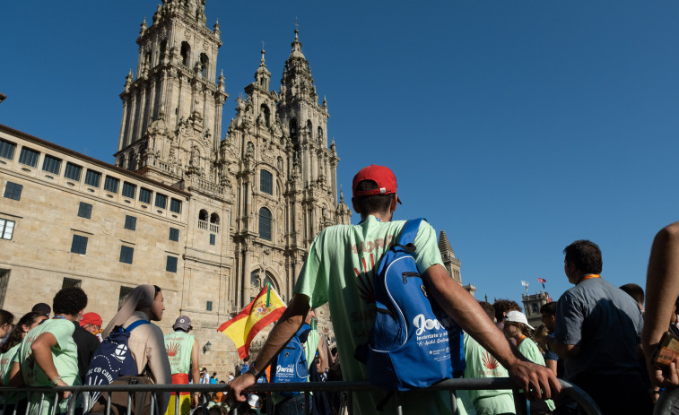 Suspenden los conciertos de la Peregrinación Europea de Jóvenes en el Obradoiro por el derrumbe del techo del escenario