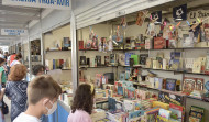 FOTOS: la Feria del Libro, caseta a caseta