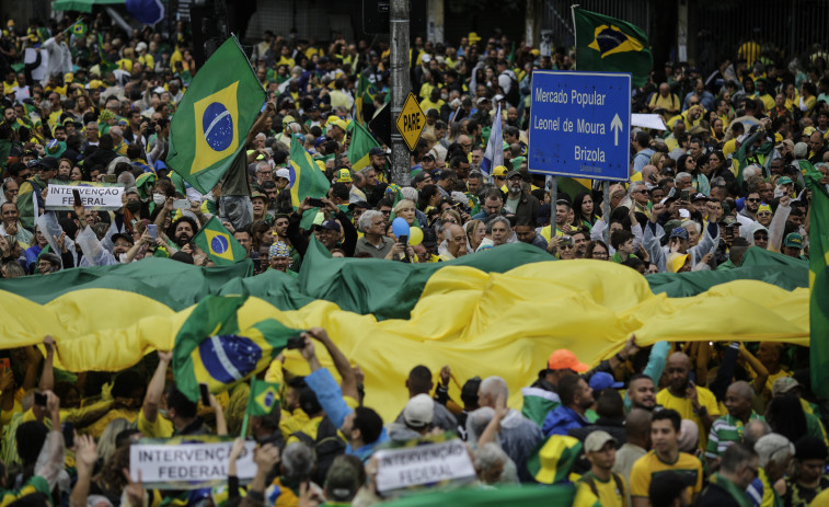 El bolsonarismo se rebela contra las elecciones y exige un golpe para echar a Lula