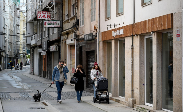 Una campaña navideña marcada por el ahorro hace temer por el cierre de comercios en A Coruña