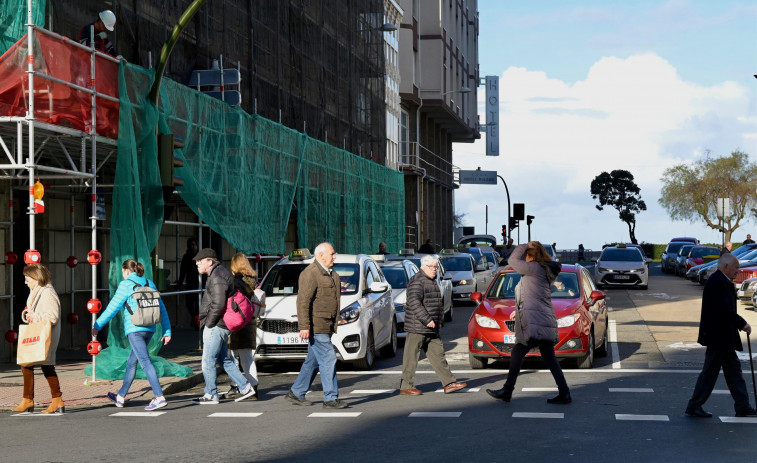 Los taxistas de A Coruña piden reubicar las paradas de la plaza de Pontevedra y plaza de España