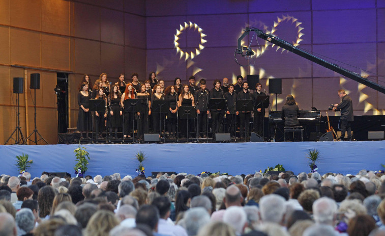 La Orquesta Infantil de la Sinfónica de Galicia ofrece un concierto de Reyes en el Colón