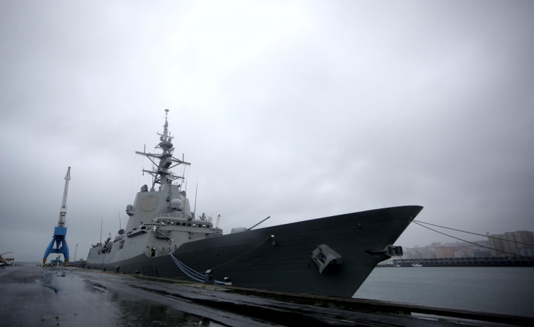 La fragata ‘Méndez Núñez’ permite a los coruñeses conocer por dentro un buque de guerra en activo