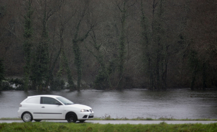 Emerxencias mantiene la alerta por riesgo de inundaciones en cuatro ríos