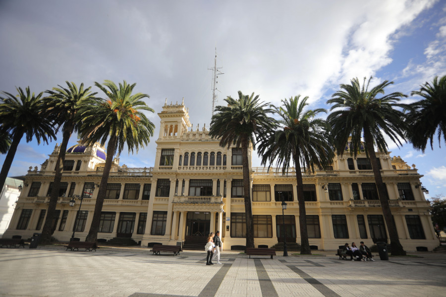 Andalucía considera un "escándalo" la elección de A Coruña como sede de Aesia