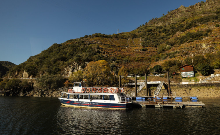 Abre la reserva para las rutas en catamarán por la Ribeira Sacra