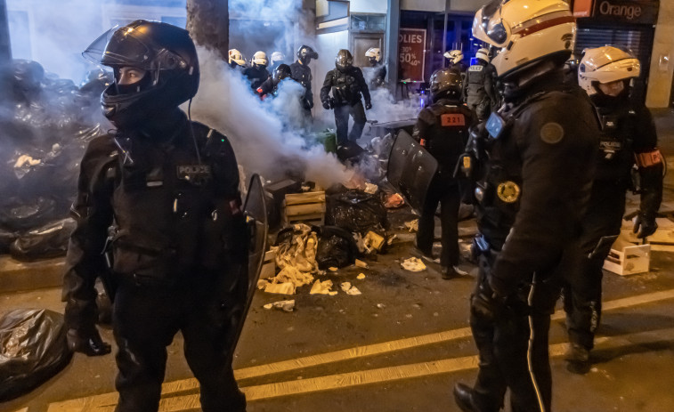 La violencia en las manifestaciones enfrenta al Gobierno galo y a la izquierda