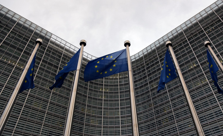 Bruselas abre expediente a España por no adoptar las nuevas normas de seguros de vehículos