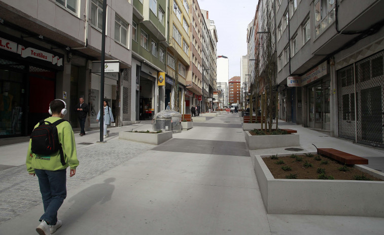 Reportaje | ‘Ramón Tiramillas’ o la nueva gran vía peatonal en Os Mallos