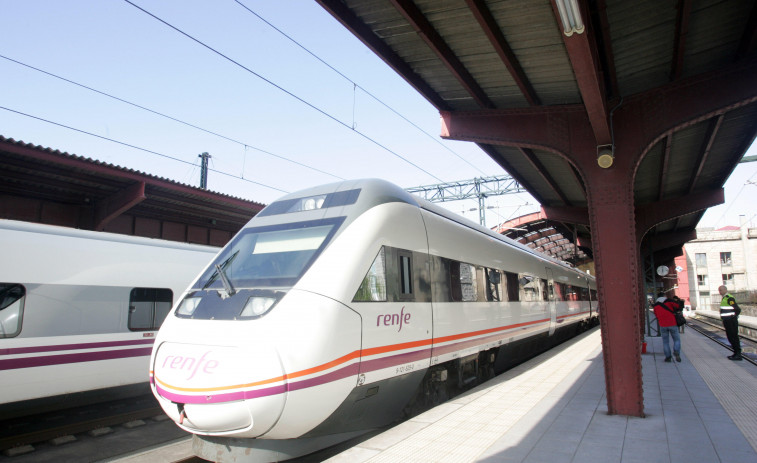 Dos incidencias técnicas provocan retrasos de casi una hora en los trenes entre Vigo y A Coruña
