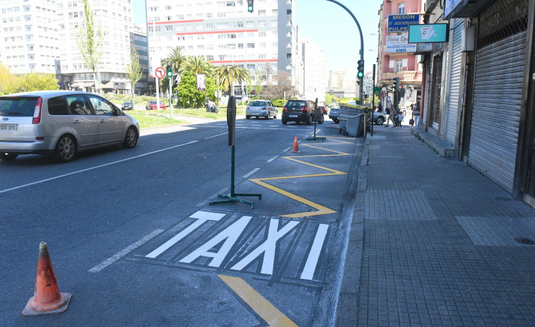 Los taxis se marchan de la estación de tren de A Coruña y se trasladan a su nueva parada