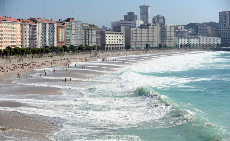 A Coruña y su área conservan todas sus playas con bandera azul