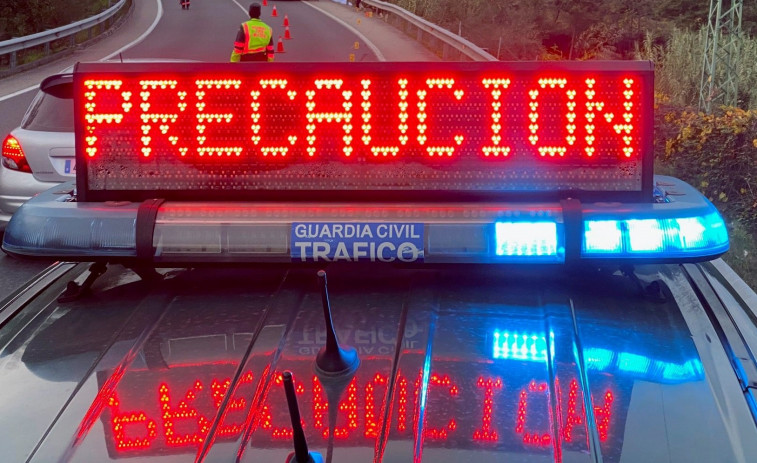 Un choque entre un turismo y un bus en la AP-9 en Abegondo deja varios heridos