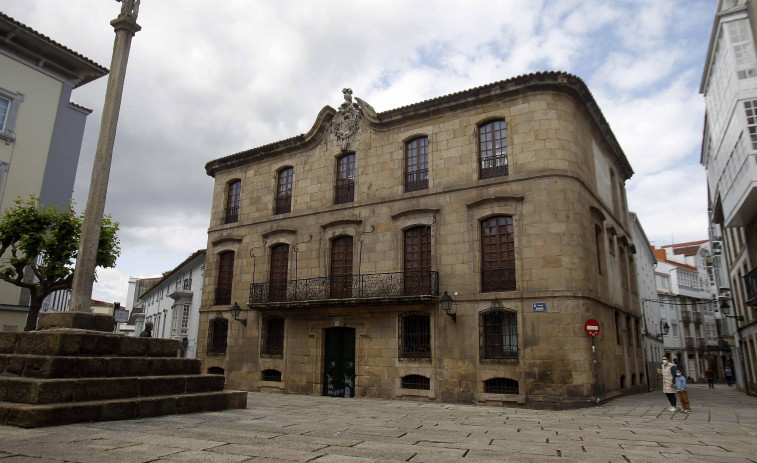 El BNG preguntará a la Xunta cómo va a exigir a los Franco que abran la Casa Cornide