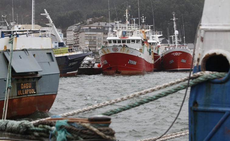 Fallece un marinero de 31 años en un barco con base en el puerto de Celeiro