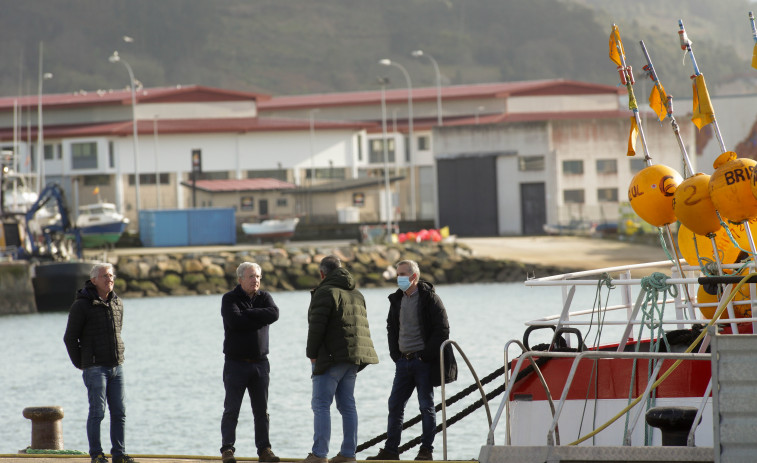 Encuentran un cadáver en el puerto de Celeiro