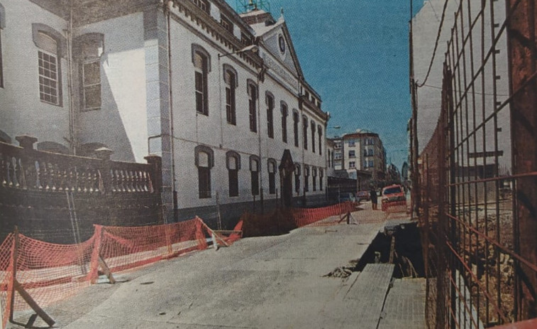Hace 25 años: La calle Adelaida Muro se hunde e Isabel Iglesias es la Meiga Mayor de 1998