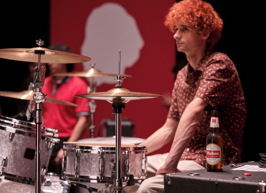 El batería de Carolina Durante, Juan Pedrayes, protagonista de la nueva campaña de Mahou