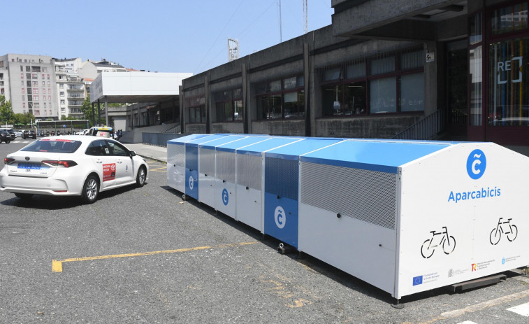 La estación de autobuses de A Coruña tiene nuevo inquilino: un aparcabicis inteligente