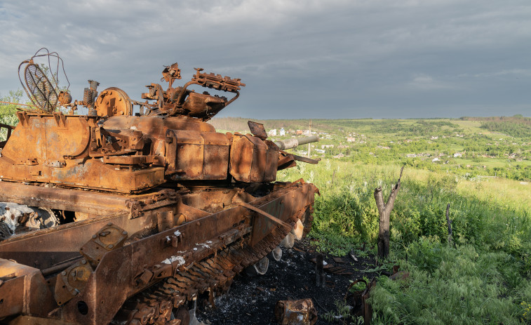 Rusia ataca la retaguardia ucraniana y sigue el “duelo duro” en el frente