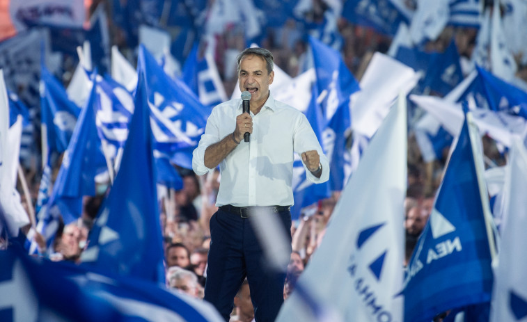 Los conservadores de Mitsotakis buscan alcanzar hoy la mayoría absoluta en las elecciones griegas