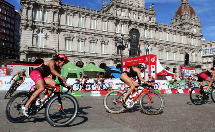 Cortes de tráfico en el centro de A Coruña por la Copa del mundo de Paratriatlón y el Campeonato de España de triatlón