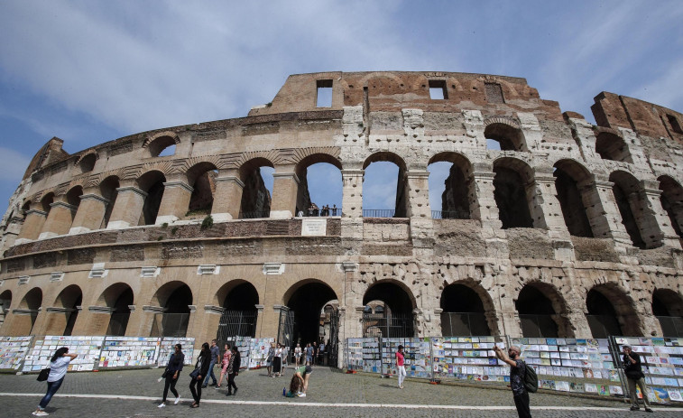 El joven que escribió su nombre en el Coliseo se disculpa: 