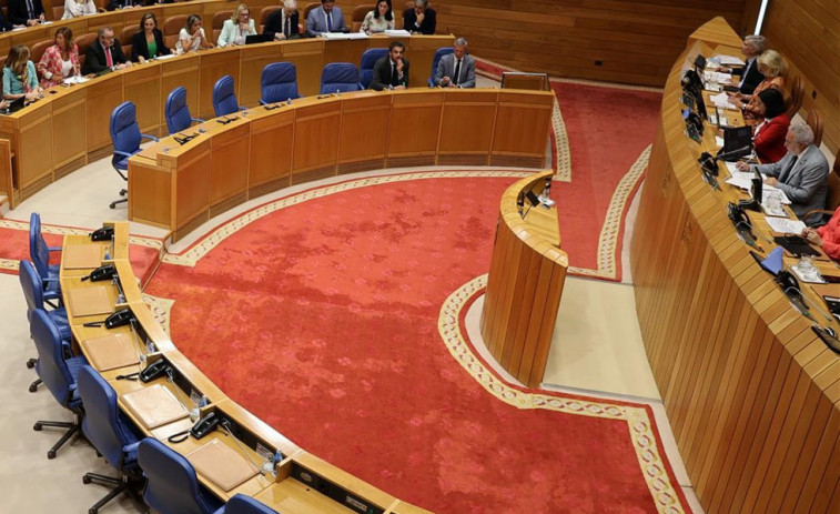 Unanimidad en el Parlamento gallego para pedir la revisión al veto a la pesca de fondo