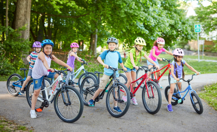 Las mejores rutas para montar en bici con los más pequeños