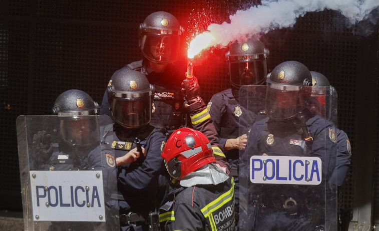 Los bomberos comarcales solicitan otra reunión para desbloquear el conflicto