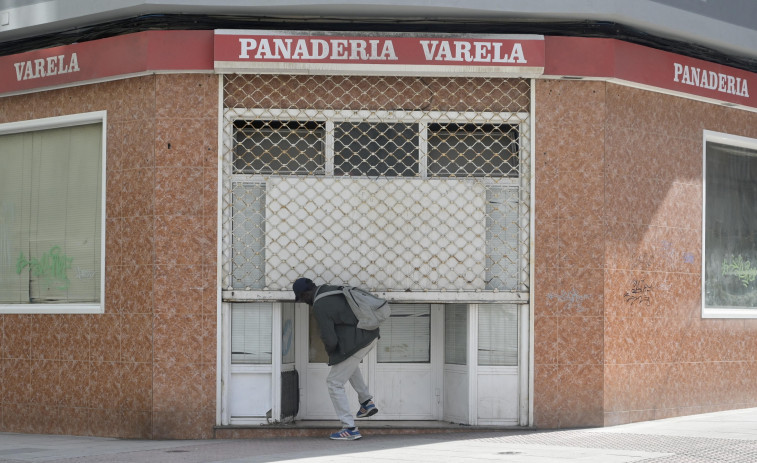 La okupación de una panadería en Os Mallos llega al pleno municipal