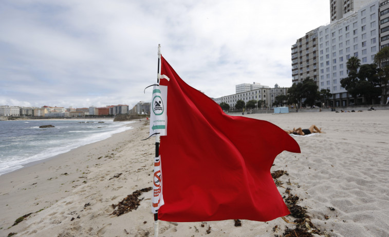 Los socorristas de A Coruña realizaron diez rescates, doce menos que en 2022