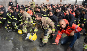 Los bomberos salen a la calle en A Coruña