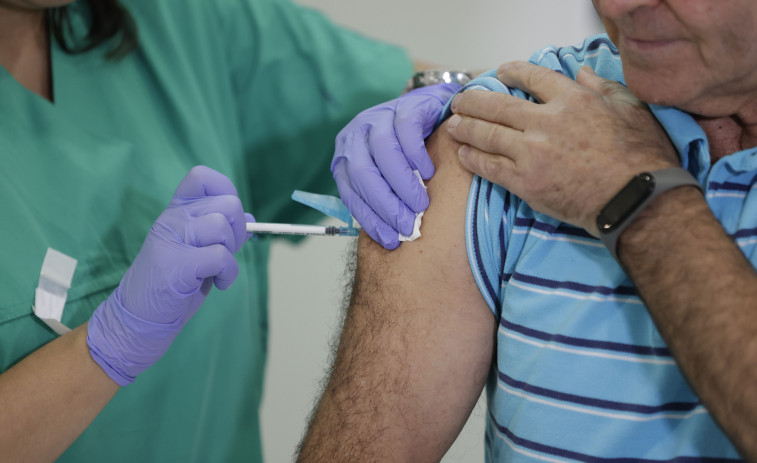 Más de 3.000 gallegos de 65 a 79 años participan en el estudio de vacunación de gripe