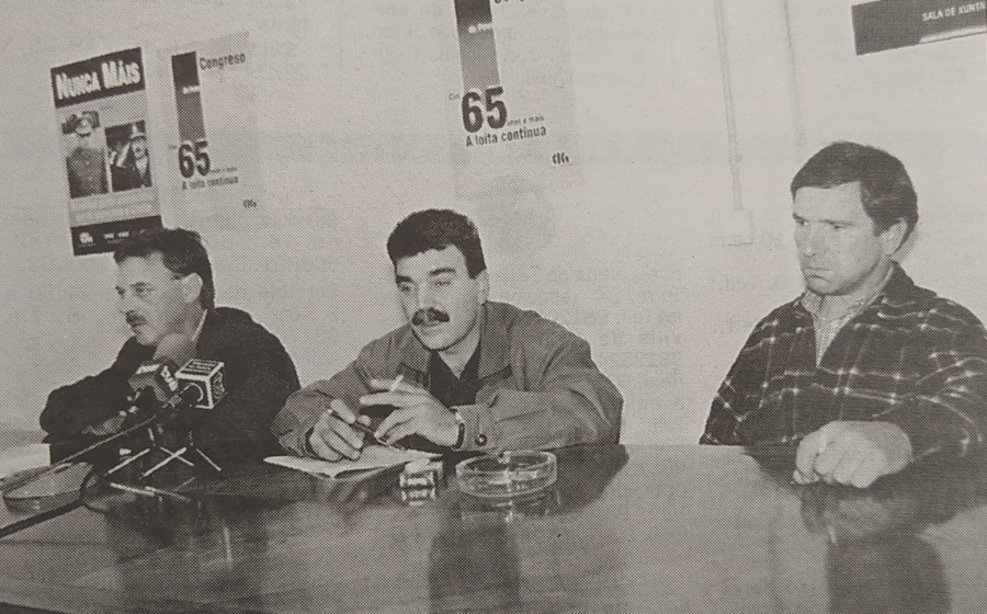 Hace 25 años | Los estibadores coruñeses aceptan negociar y el astronauta Pedro Duque