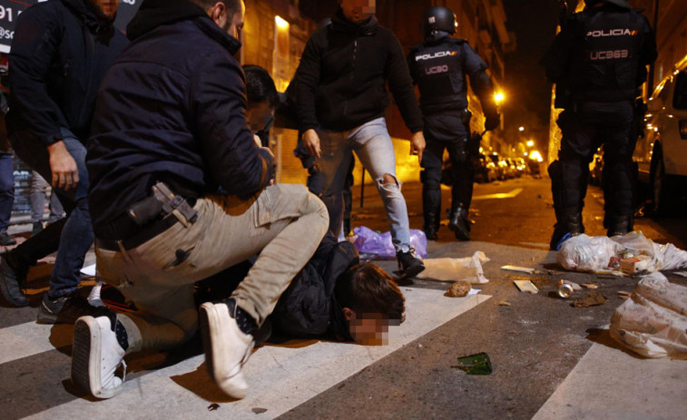 Varios detenidos en los incidentes con radicales en la protesta de Ferraz