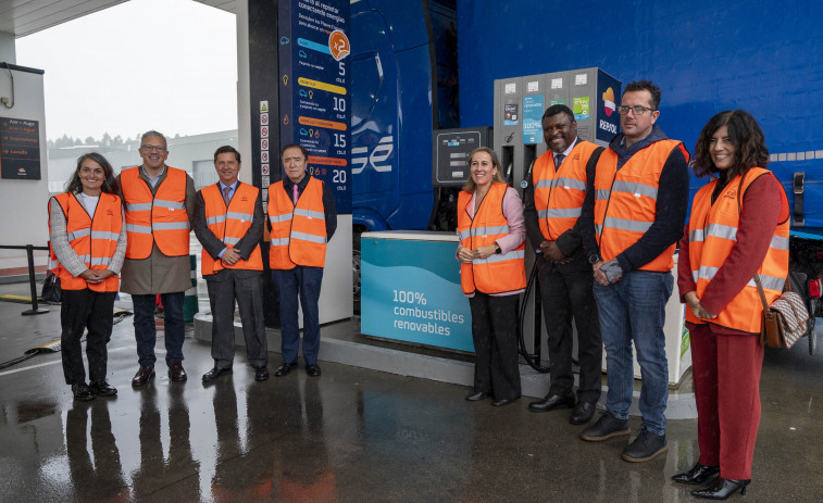 Repsol inaugura en Coirós la primera gasolinera con combustible 100% renovable en Galicia