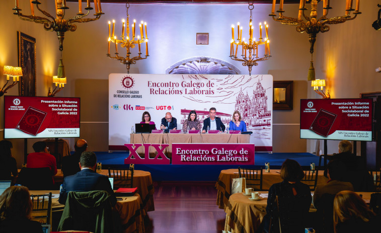 El Hostal de los Reyes Católicos acoge la presentación del Informe sobre la situación sociolaboral de Galicia